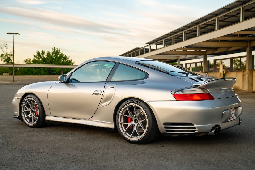 2001 Porsche 996 Turbo - Image 11 of 31