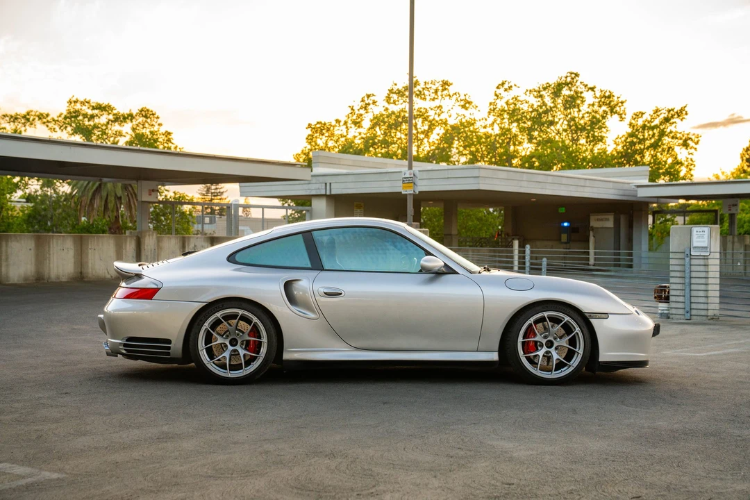 2001 Porsche 996 Turbo - Image 15 of 31