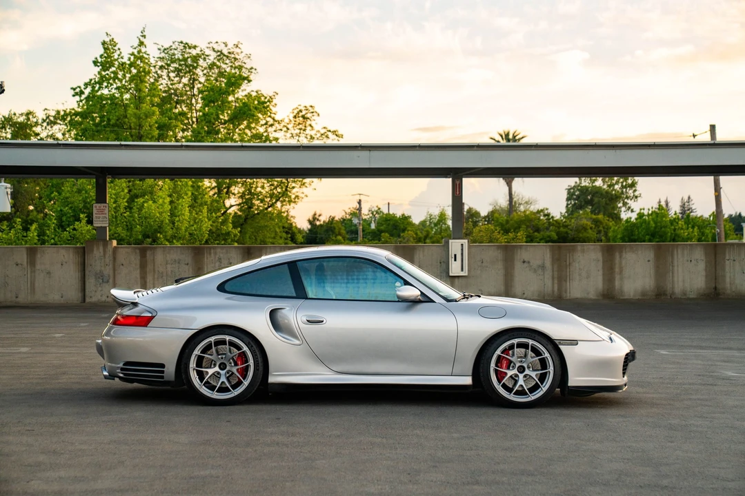2001 Porsche 996 Turbo - Image 17 of 31