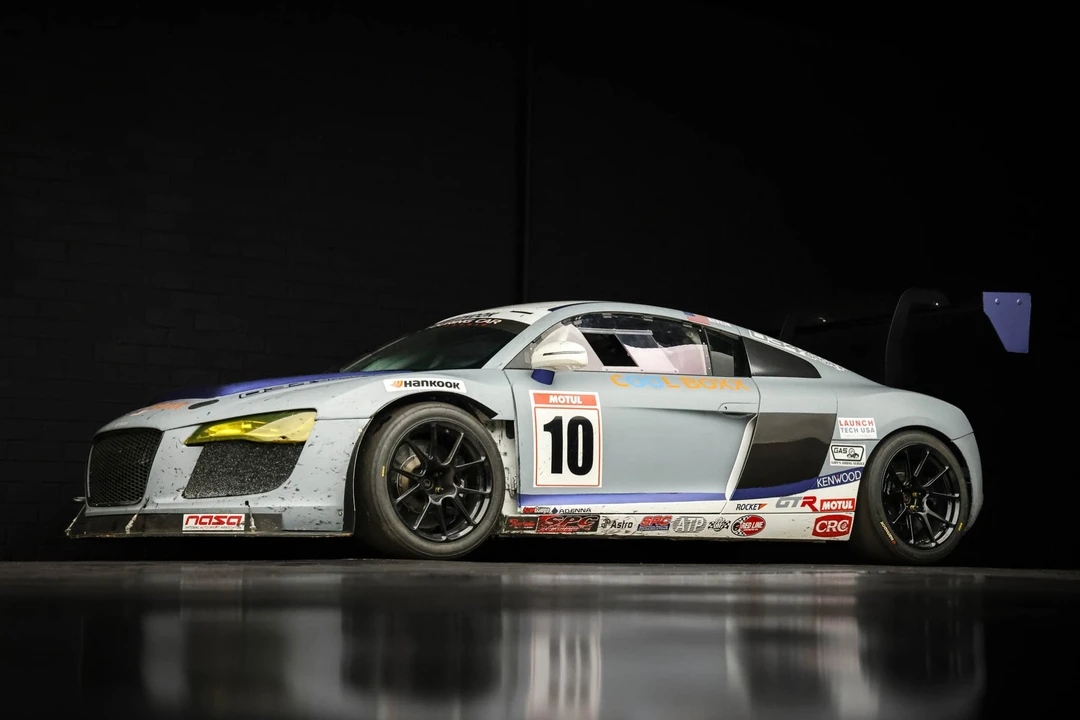 2009 Audi 42 R8 - Image 2 of 31