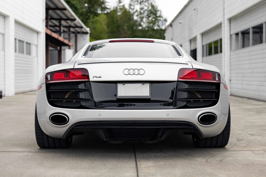 2010 Audi 42 R8 - Image 18 of 31
