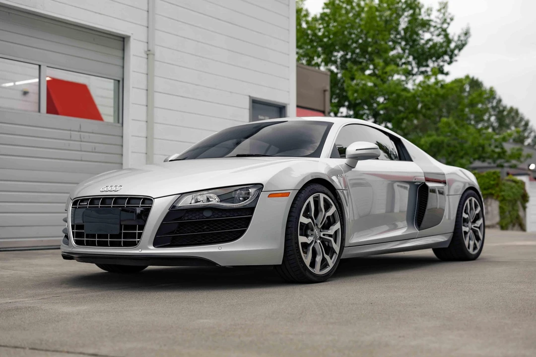 2010 Audi 42 R8 - Image 2 of 31