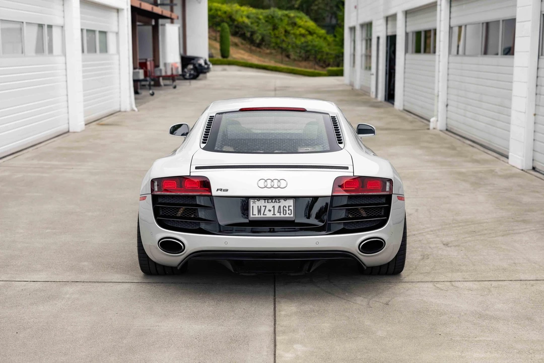 2010 Audi 42 R8 - Image 15 of 31