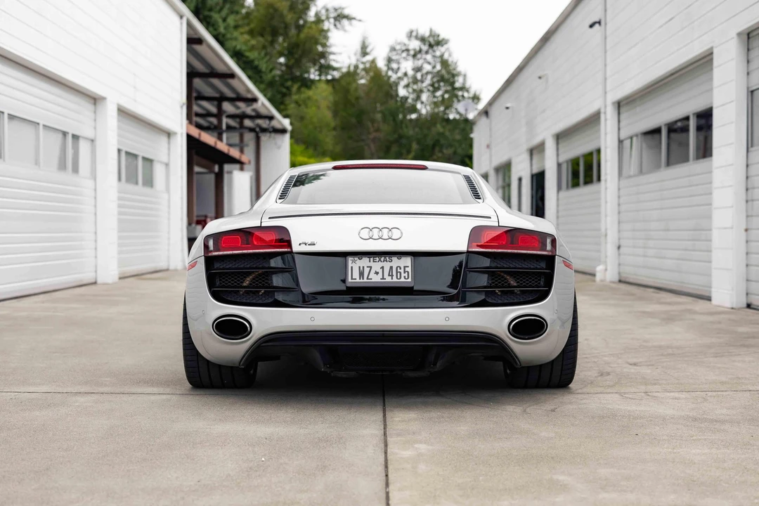 2010 Audi 42 R8 - Image 16 of 31