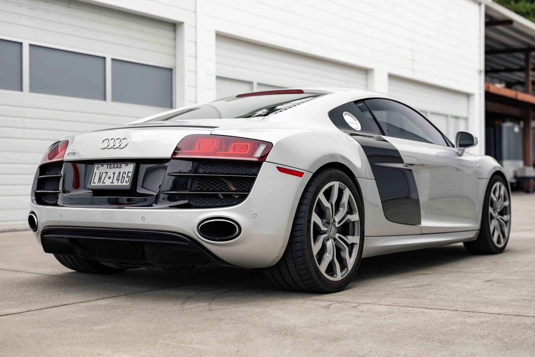 2010 Audi 42 R8 - Image 21 of 31