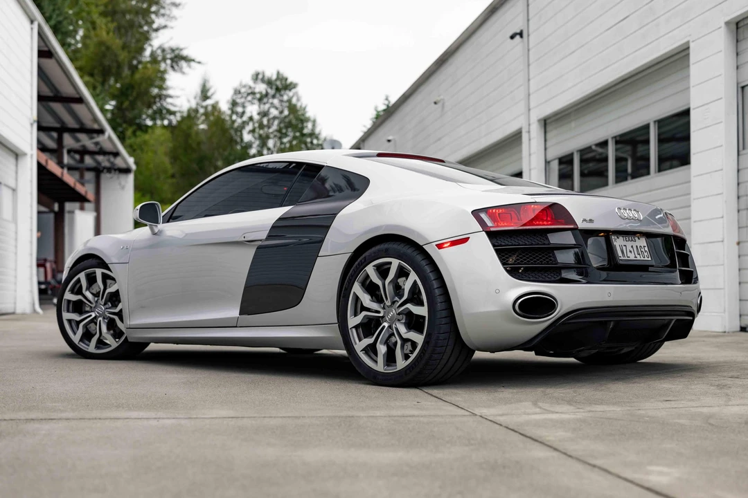 2010 Audi 42 R8 - Image 11 of 31