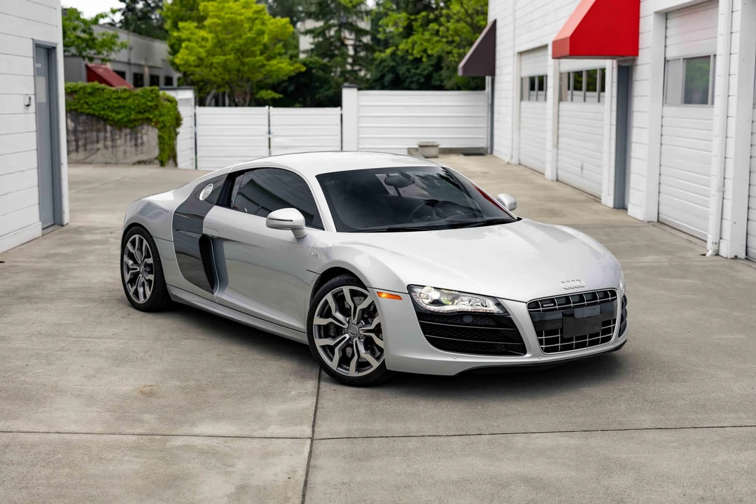 2010 Audi 42 R8 - Image 25 of 31