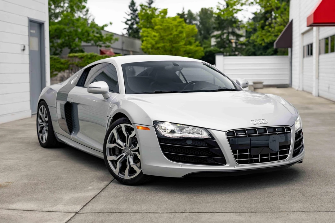 2010 Audi 42 R8 - Image 30 of 31