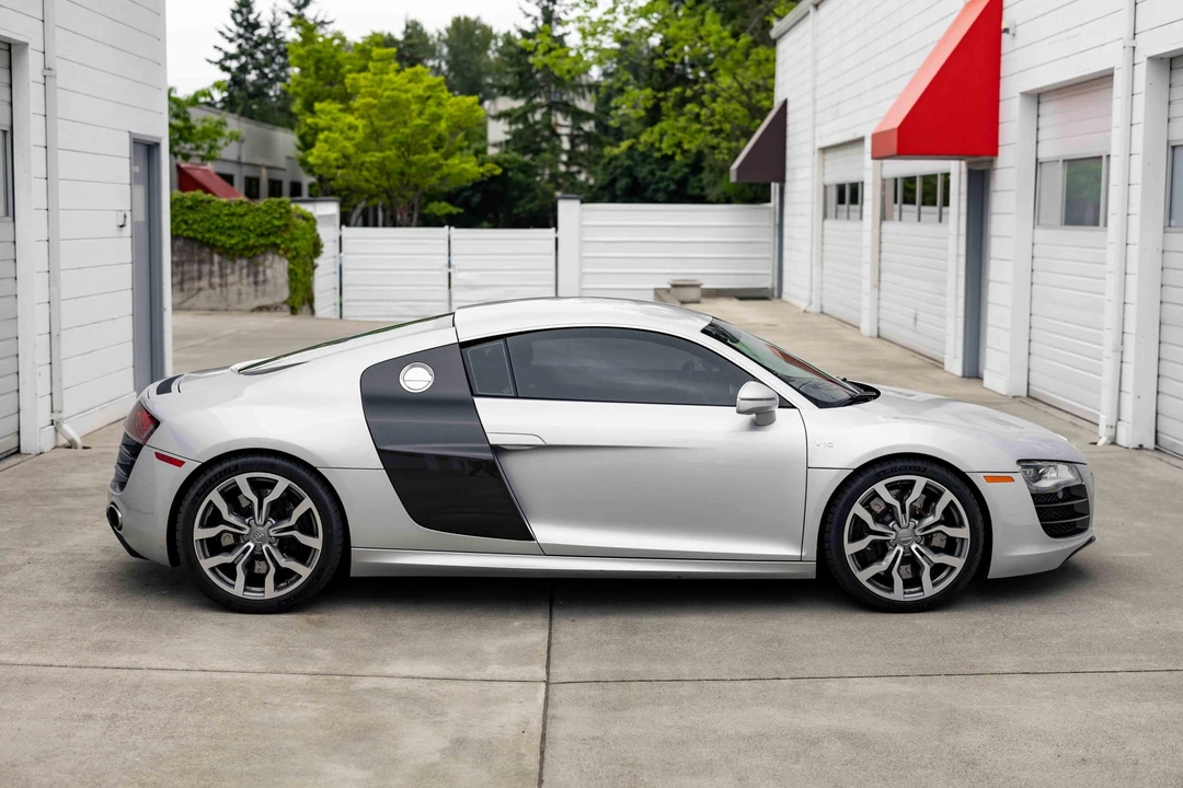 2010 Audi 42 R8 - Image 23 of 31