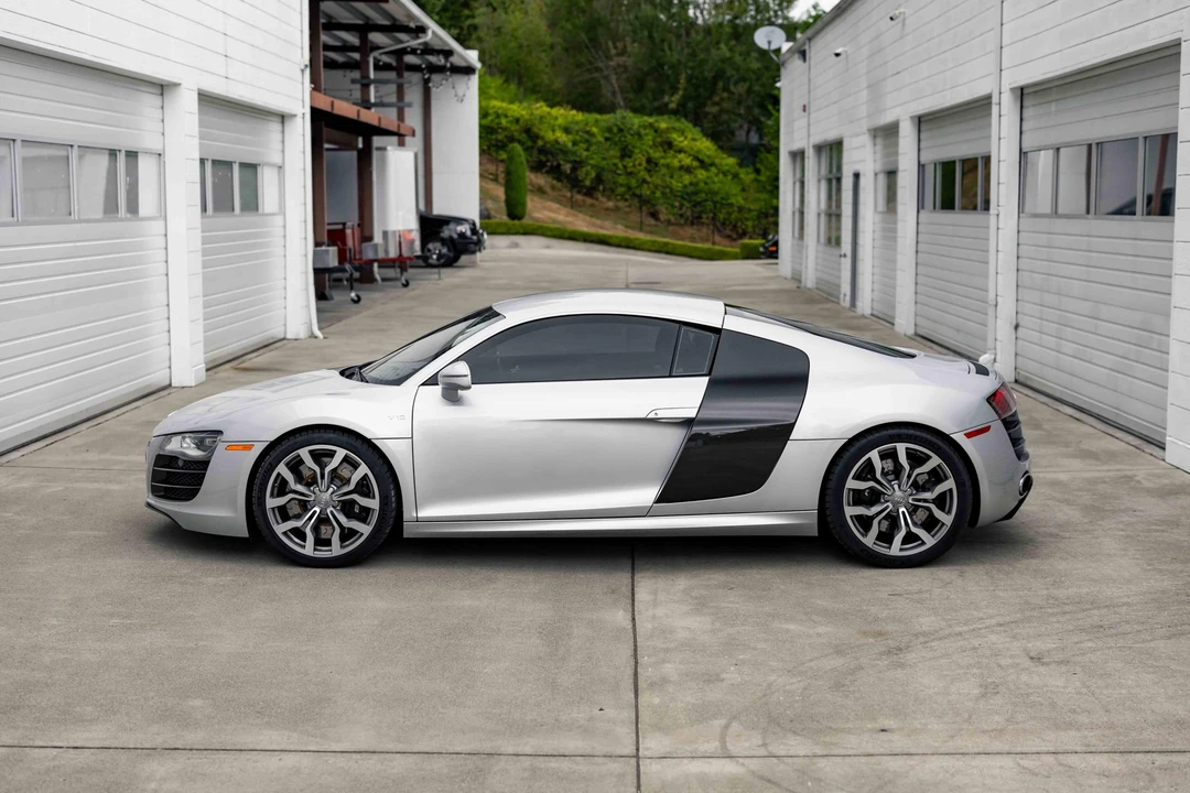 2010 Audi 42 R8 - Image 3 of 31
