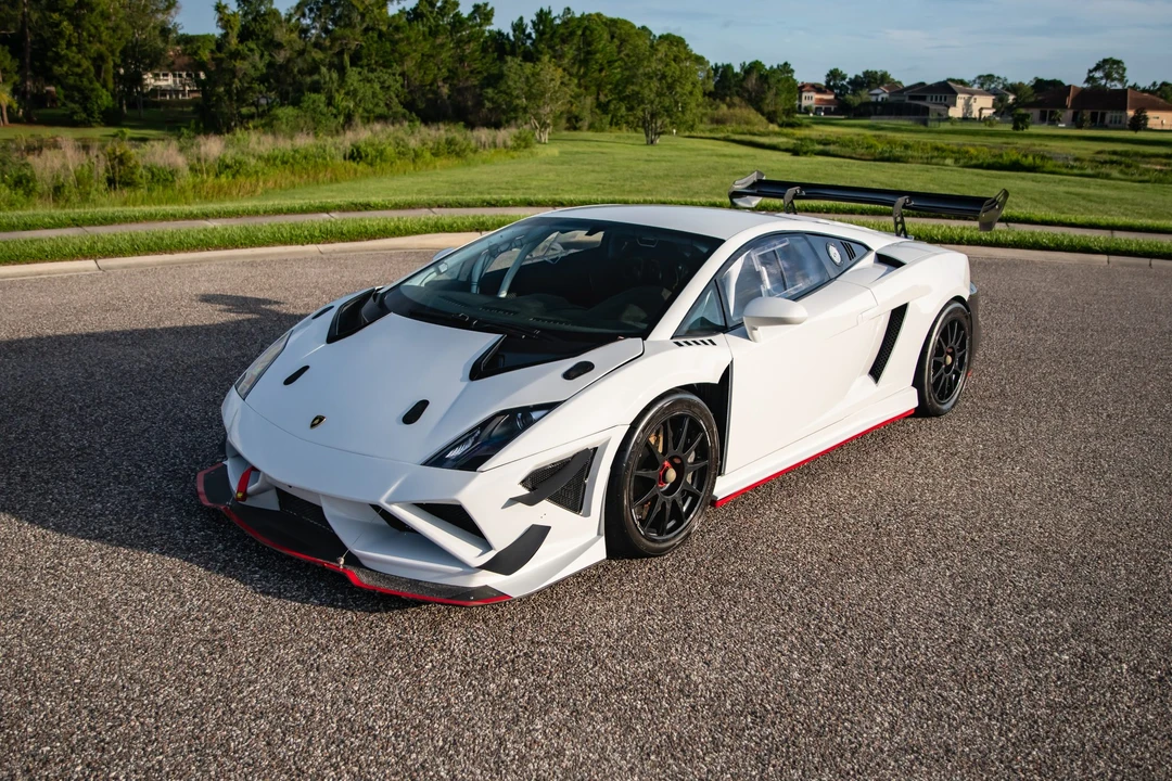 2013 Lamborghini Gallardo LP570-4 Super Trofeo Stradale - Image 4 of 31