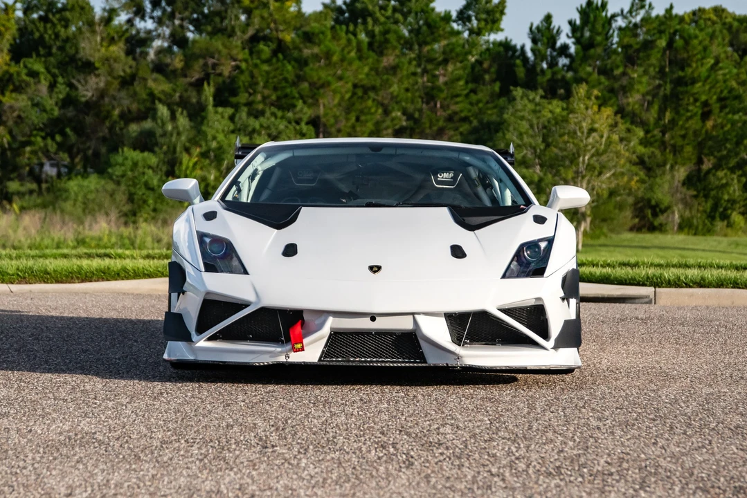 2013 Lamborghini Gallardo LP570-4 Super Trofeo Stradale - Image 5 of 31