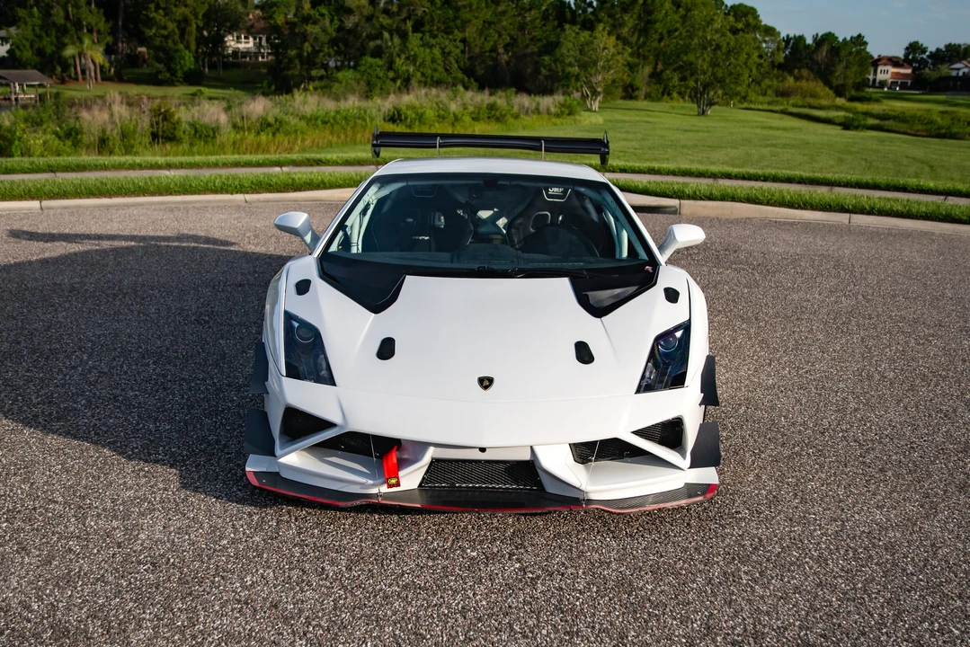 2013 Lamborghini Gallardo LP570-4 Super Trofeo Stradale - Image 7 of 31