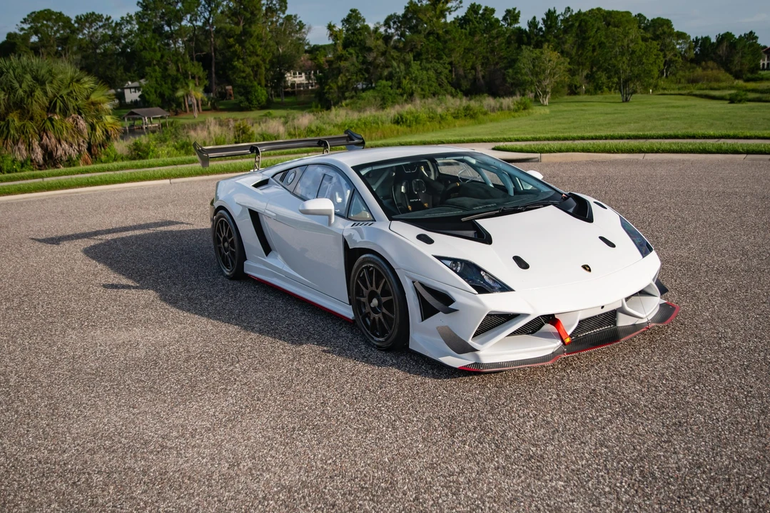 2013 Lamborghini Gallardo LP570-4 Super Trofeo Stradale - Image 10 of 31