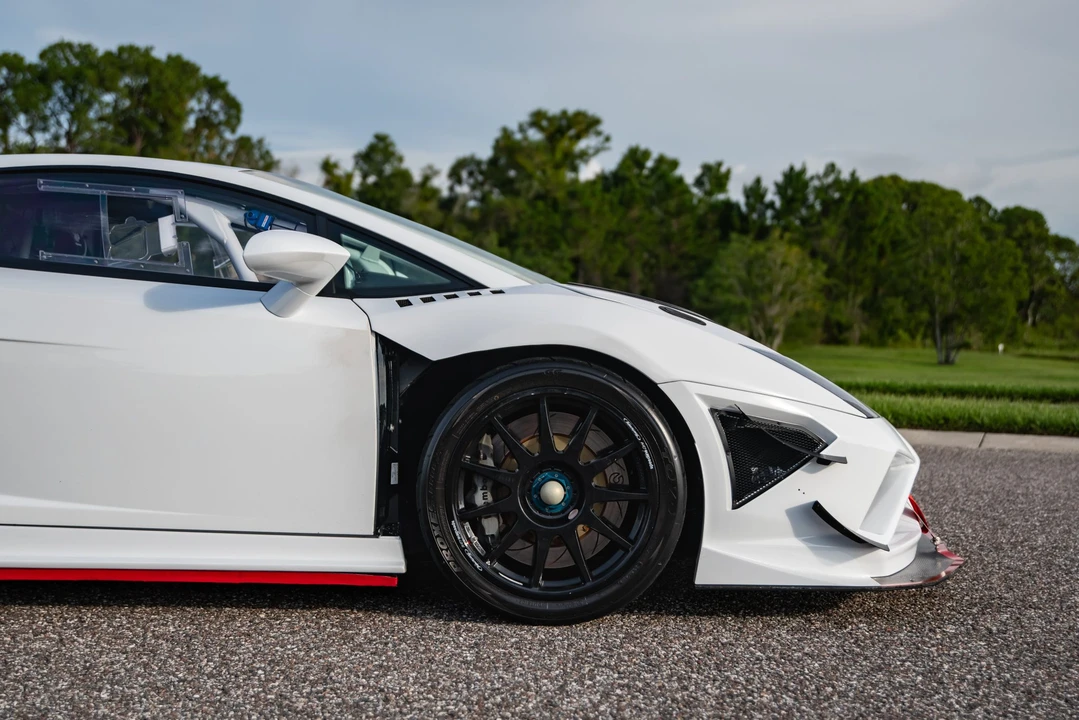 2013 Lamborghini Gallardo LP570-4 Super Trofeo Stradale - Image 31 of 31