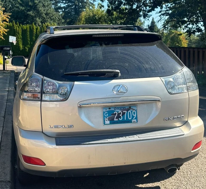 2005 Lexus RX 2nd Gen - Image 3 of 4