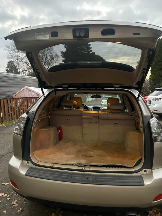 2005 Lexus RX 2nd Gen - Image 4 of 4