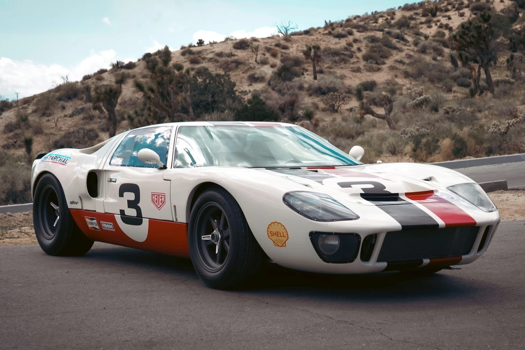 Ford Replica - Image 14 of 31