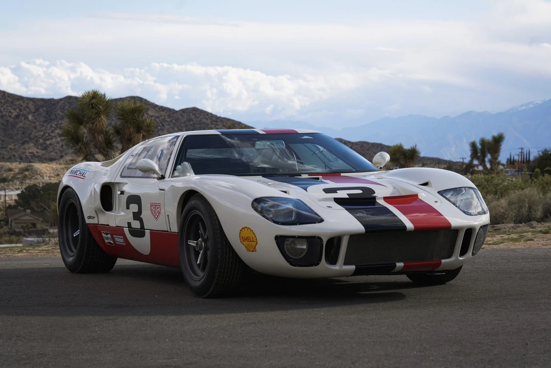 Ford Replica - Image 15 of 31