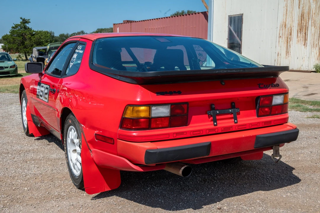 1986 Porsche 944 Turbo - Image 7 of 31