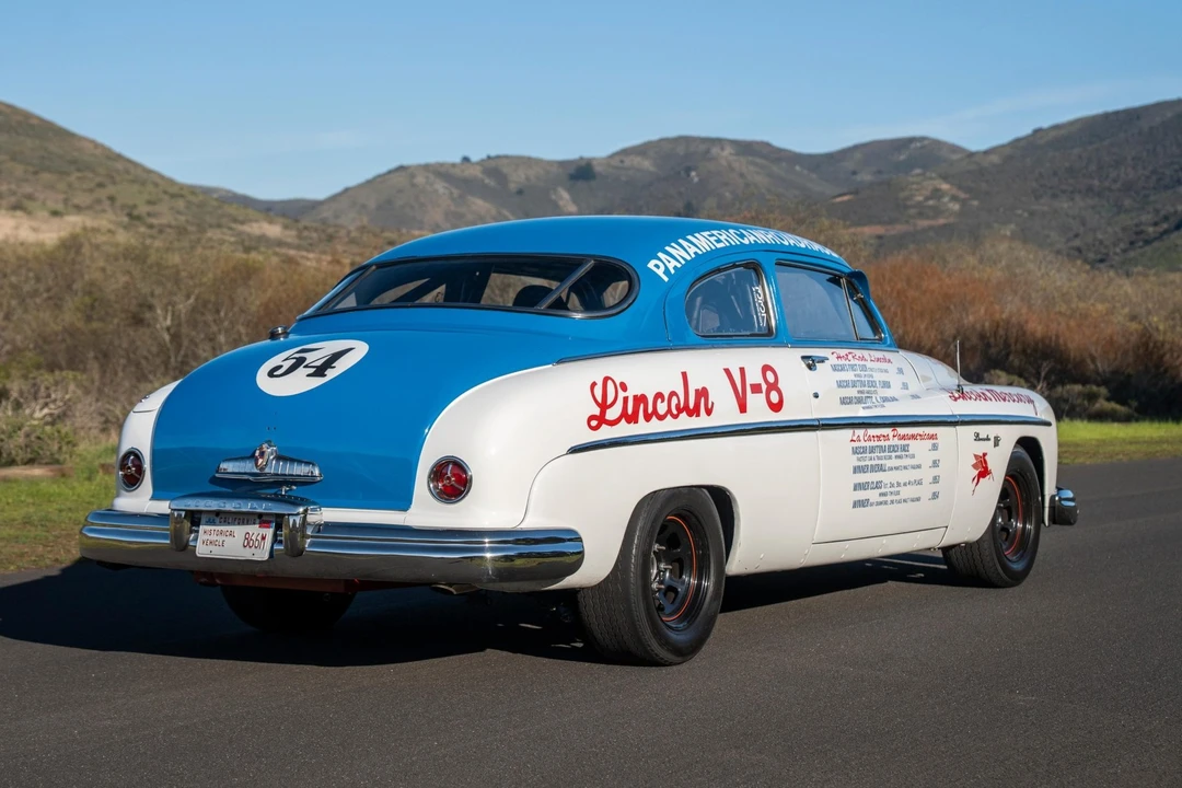 1949 Lincoln Cosmopolitan - Image 2 of 10