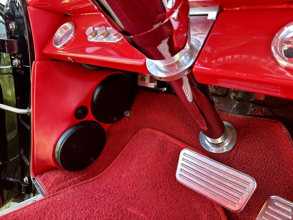 1957 Chevrolet Task Force - Image 29 of 31
