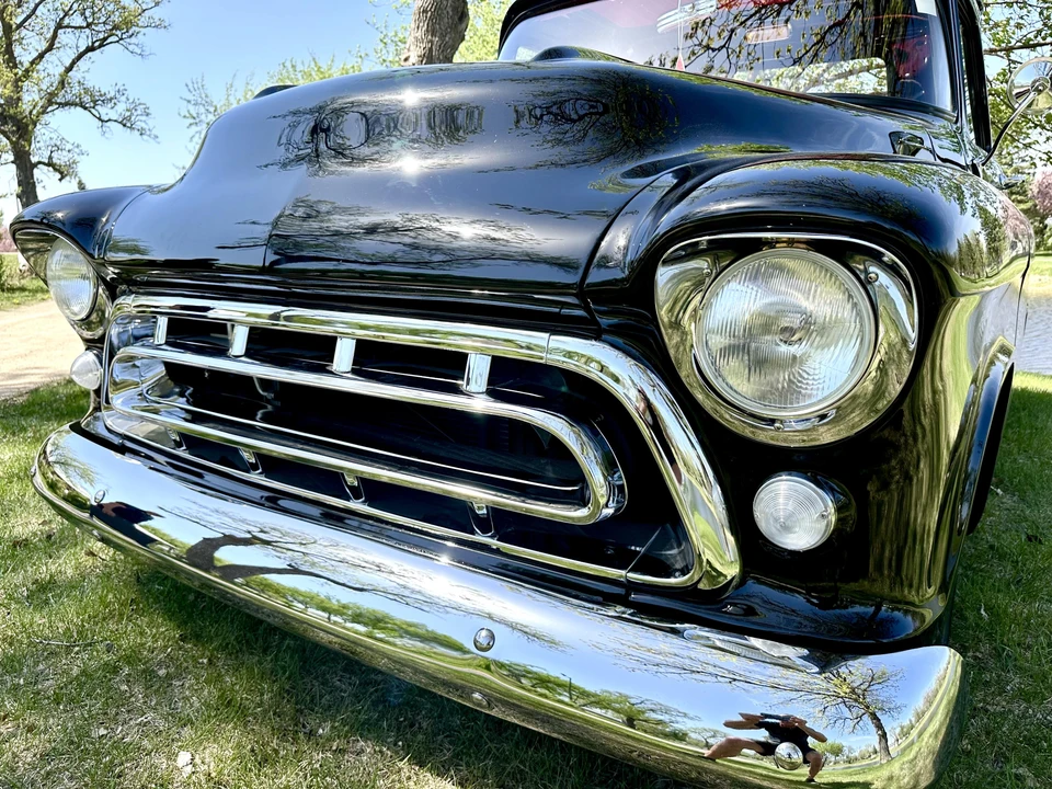 1957 Chevrolet Task Force - Image 15 of 31