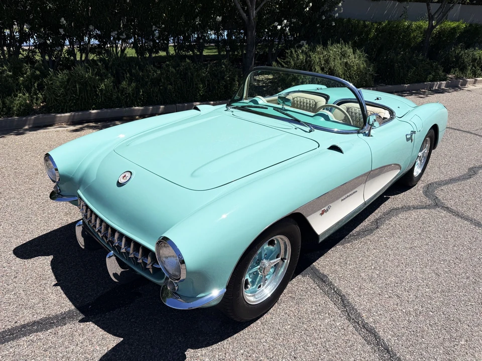 1957 Chevrolet Corvette C1 - Image 2 of 31