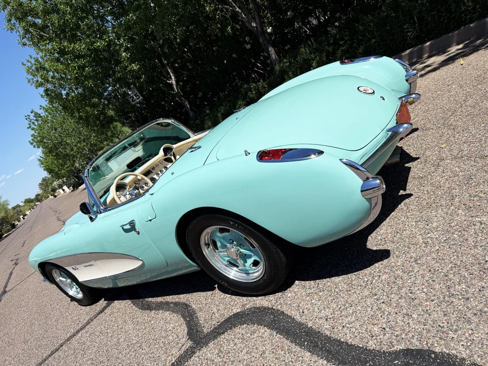 1957 Chevrolet Corvette C1 - Image 21 of 31