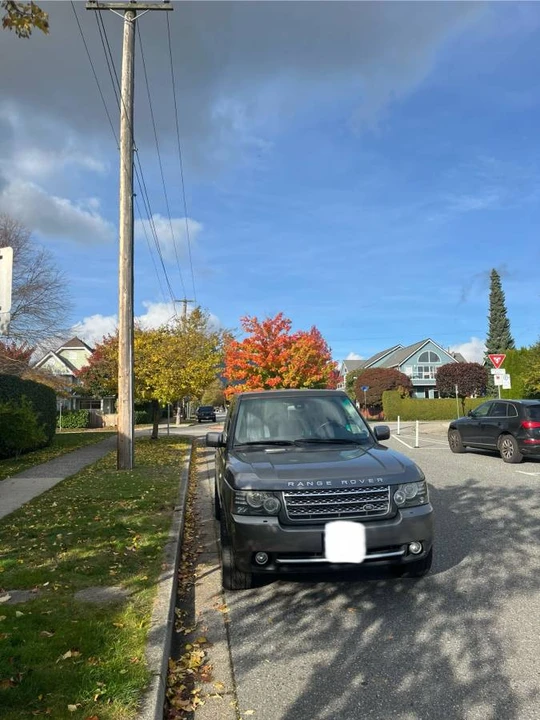 2010 Land Rover Range Rover L322 - Image 2 of 5