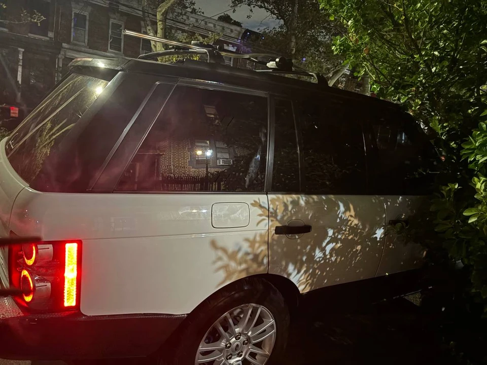 2011 Land Rover Range Rover L322 - Image 11 of 12