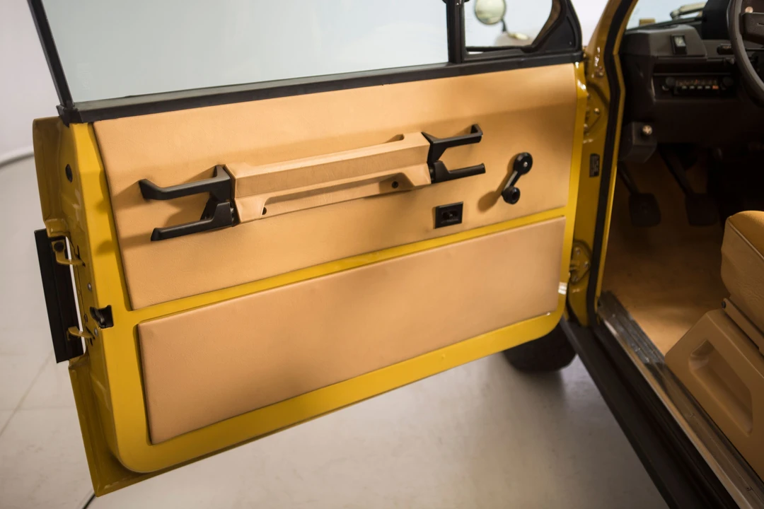 Land Rover Range Rover Classic - Image 13 of 17