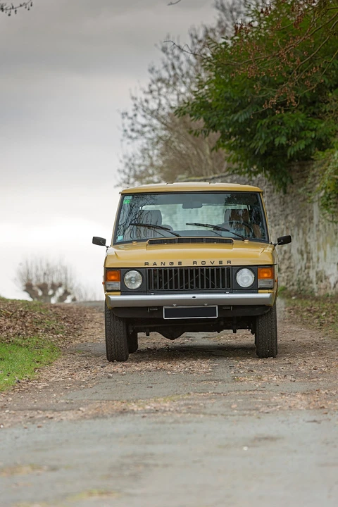 Land Rover Range Rover Classic - Image 12 of 29