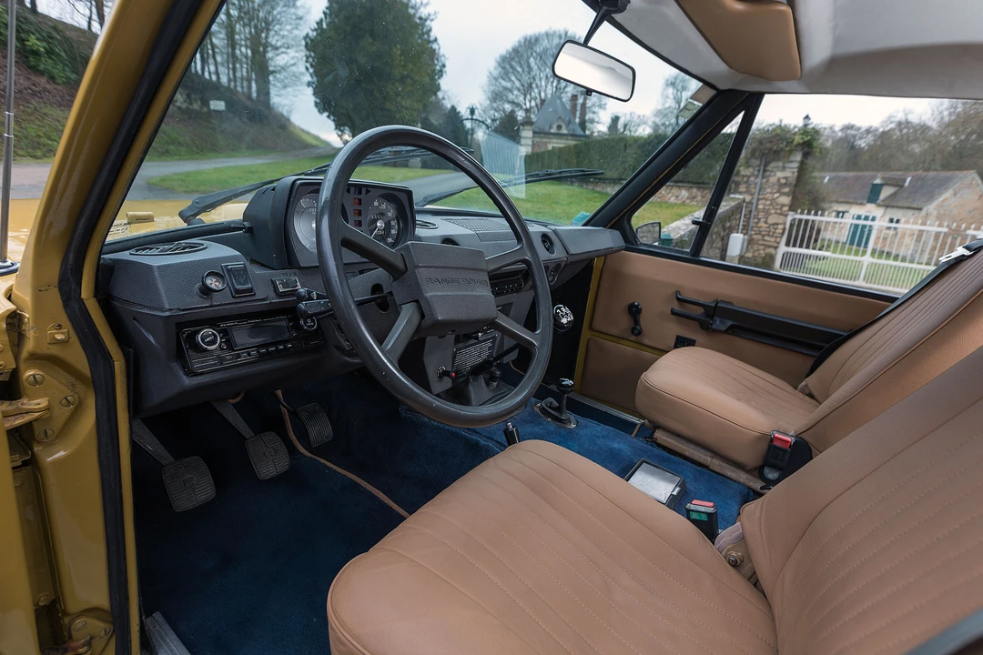 Land Rover Range Rover Classic - Image 14 of 29