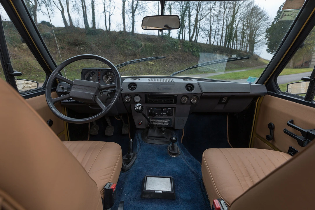 Land Rover Range Rover Classic - Image 18 of 29