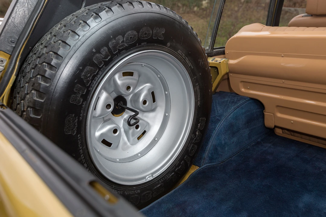 Land Rover Range Rover Classic - Image 28 of 29