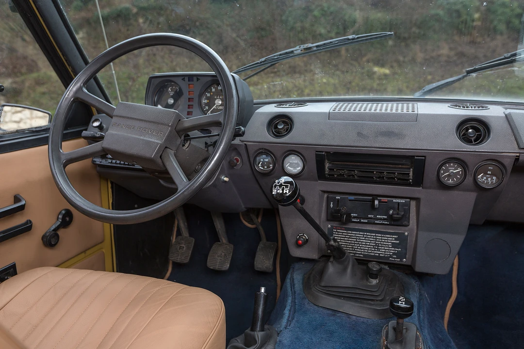 Land Rover Range Rover Classic - Image 19 of 29