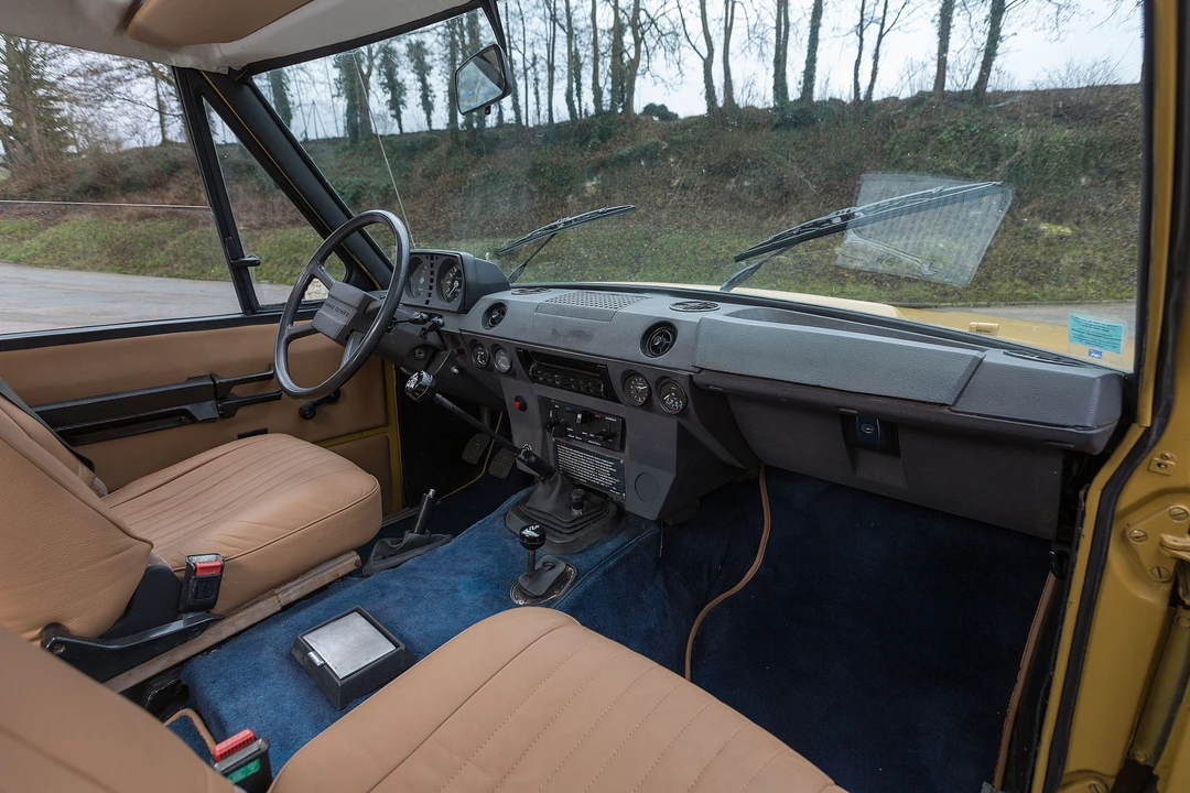 Land Rover Range Rover Classic - Image 16 of 29