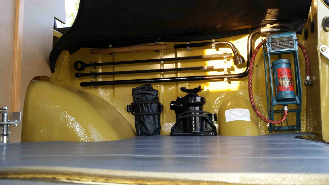Land Rover Range Rover Classic - Image 18 of 18
