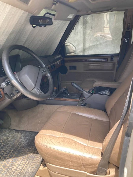 1990 Land Rover Range Rover Classic - Image 17 of 24