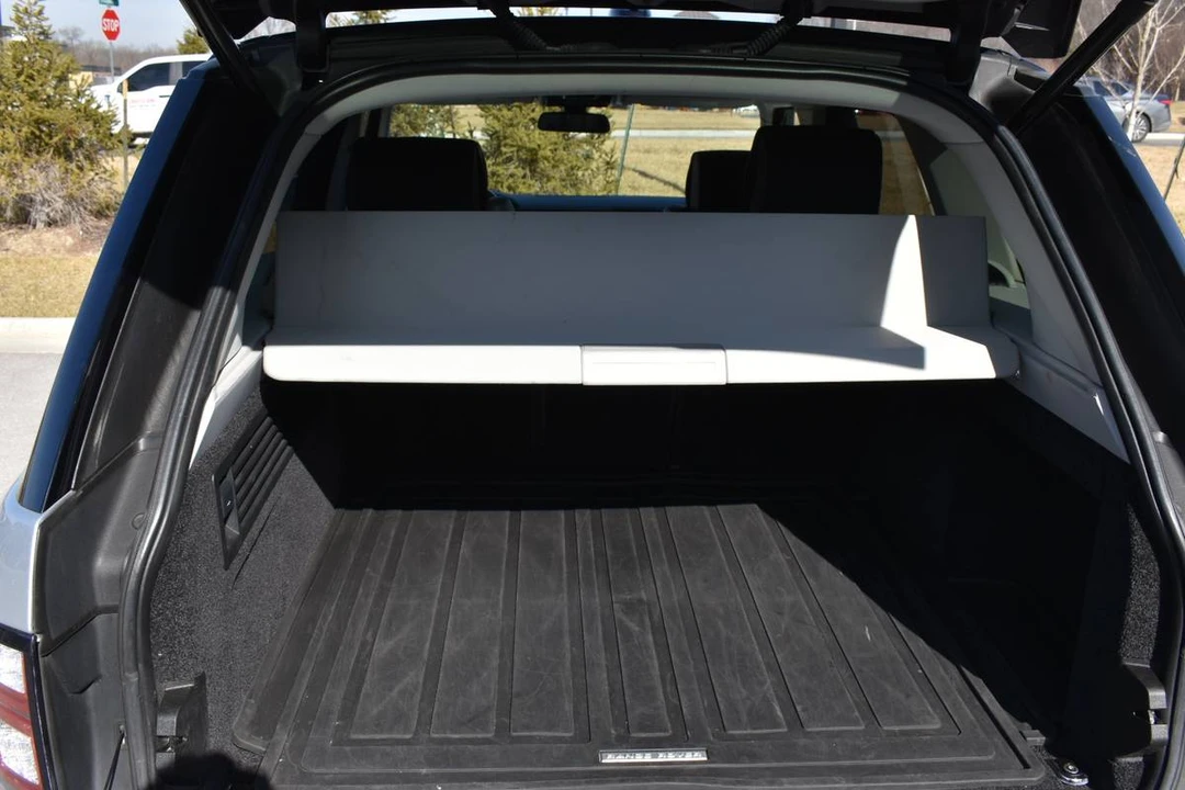 2015 Land Rover Range Rover L405 - Image 3 of 12
