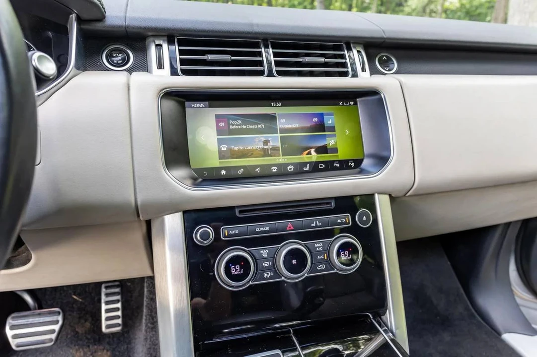 2017 Land Rover Range Rover L405 - Image 19 of 24