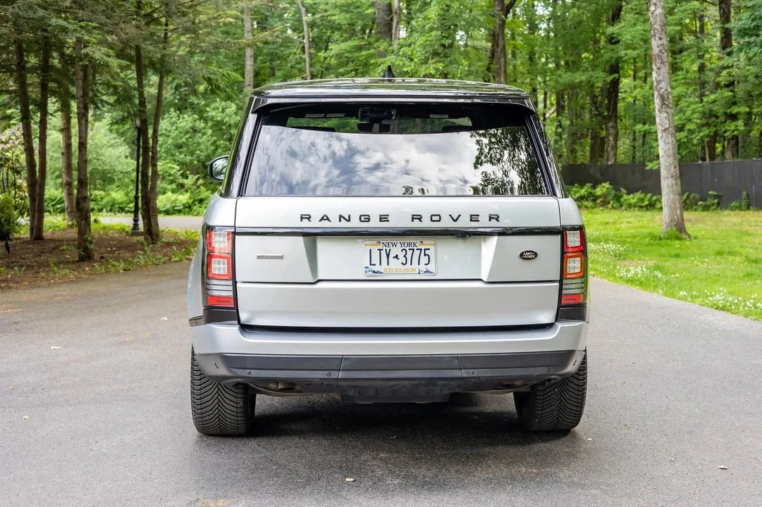 2017 Land Rover Range Rover L405 - Image 5 of 24