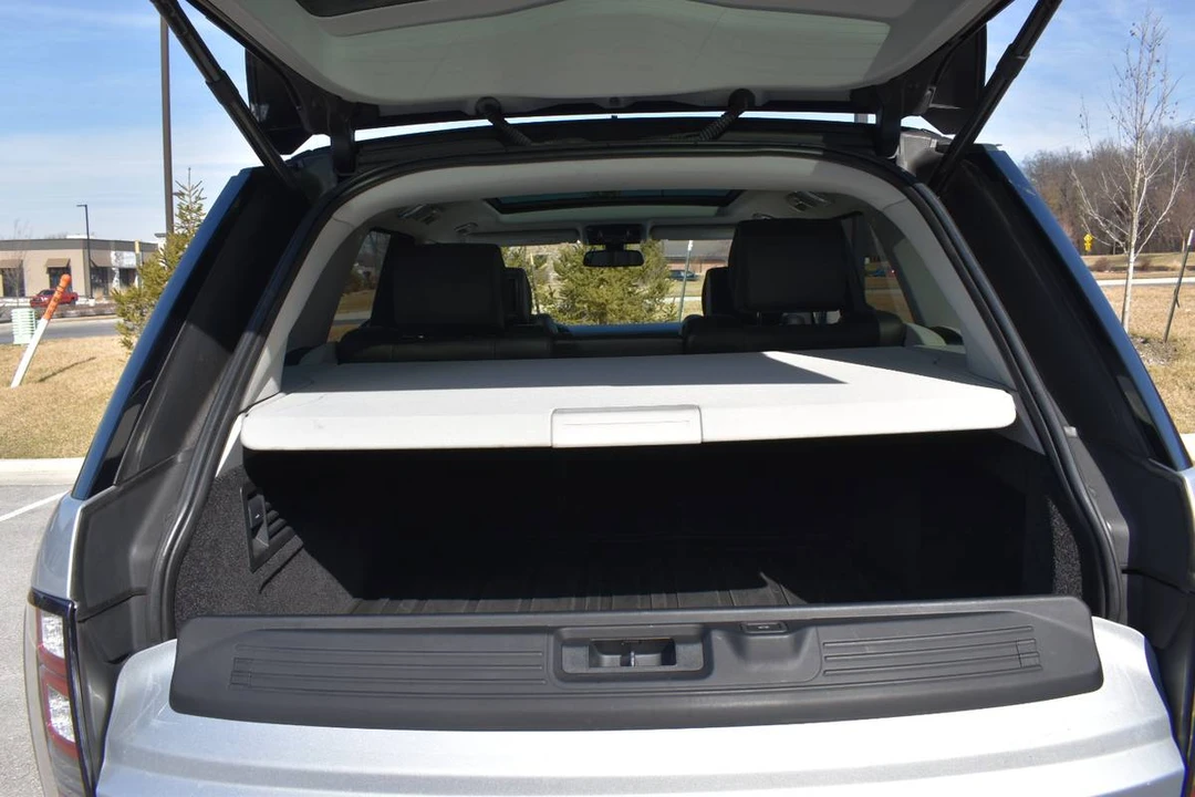 2015 Land Rover Range Rover L405 - Image 6 of 19