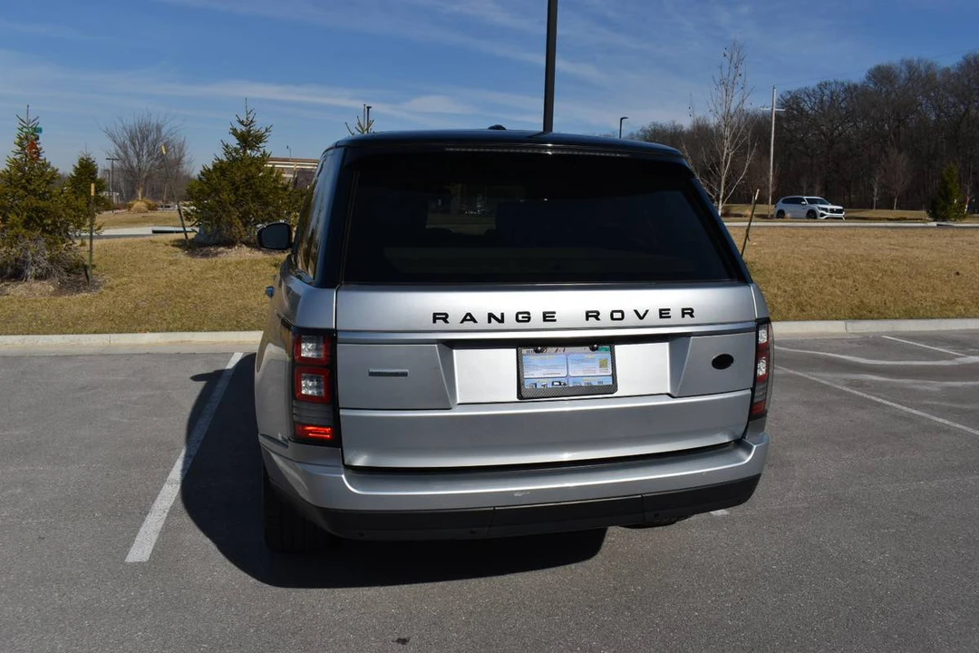 2015 Land Rover Range Rover L405 - Image 2 of 19