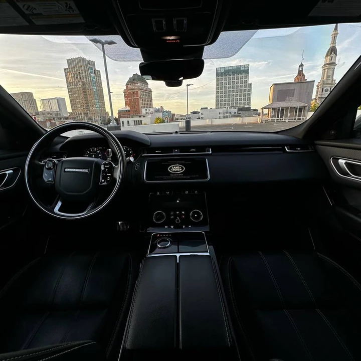 2018 Land Rover Range Rover Velar - Image 5 of 18