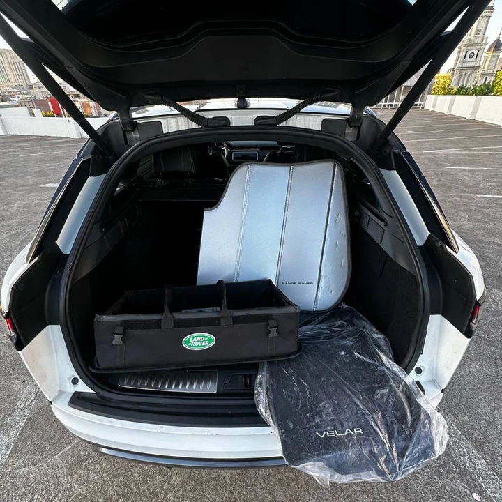2018 Land Rover Range Rover Velar - Image 14 of 18