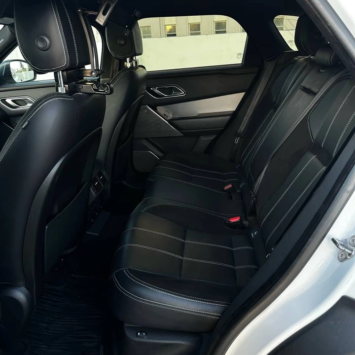 2018 Land Rover Range Rover Velar - Image 11 of 18