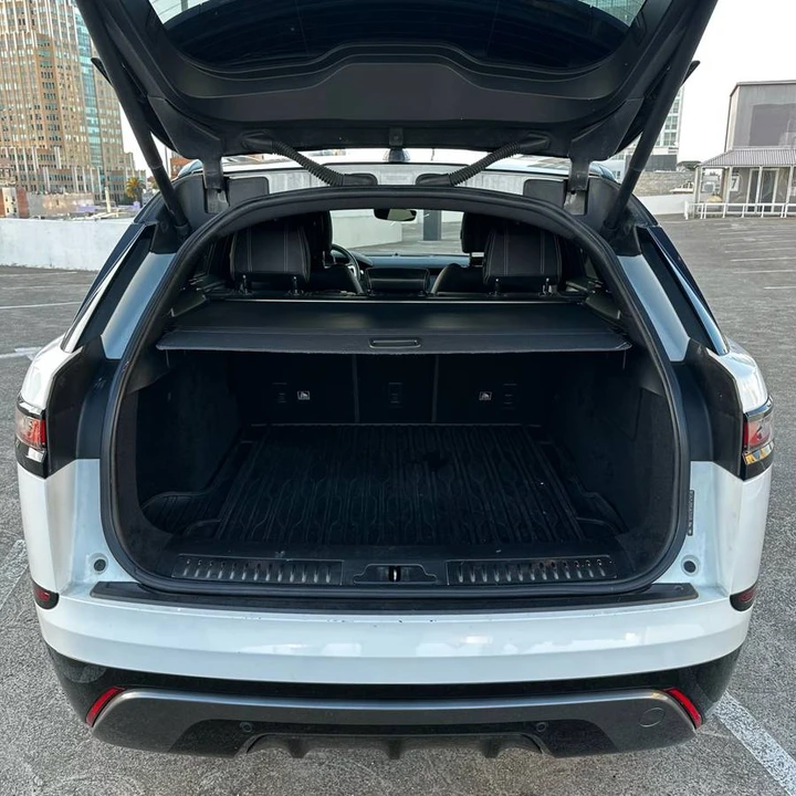 2018 Land Rover Range Rover Velar - Image 15 of 18