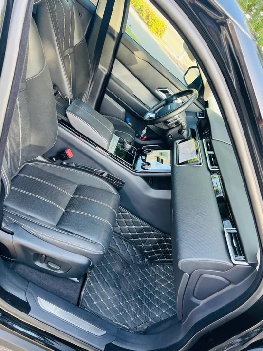 2019 Land Rover Range Rover Velar - Image 2 of 10